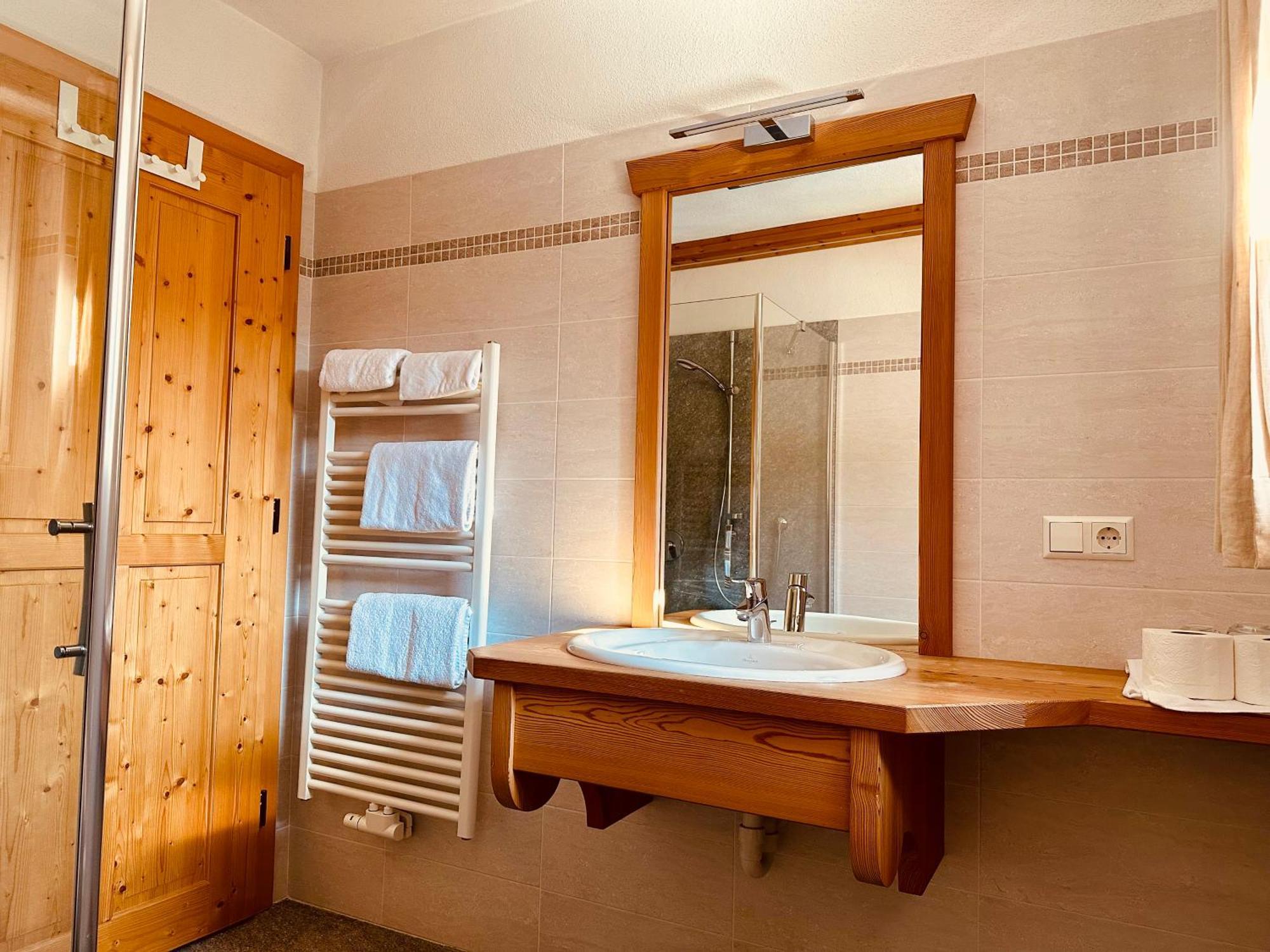 Oberraut Hotel Brunico Bagian luar foto