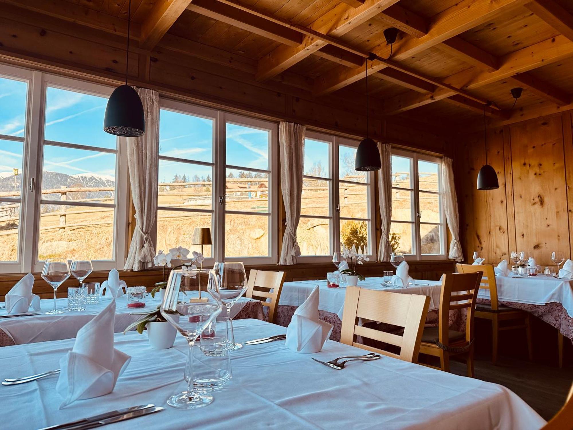Oberraut Hotel Brunico Bagian luar foto